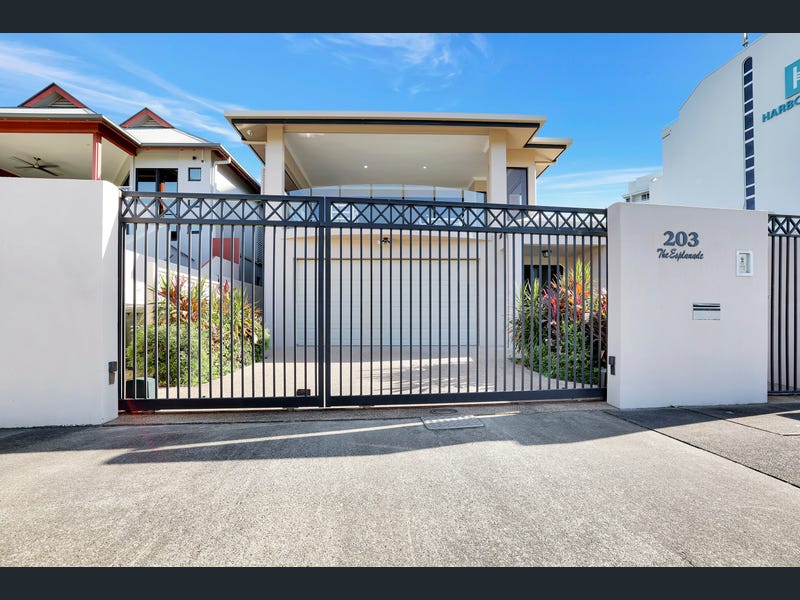 203 Esplanade, Cairns North