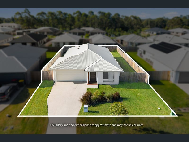 8 Manuka Road, Logan Village