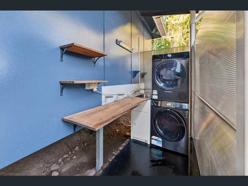 2a Baldey Street, Hyde Park
