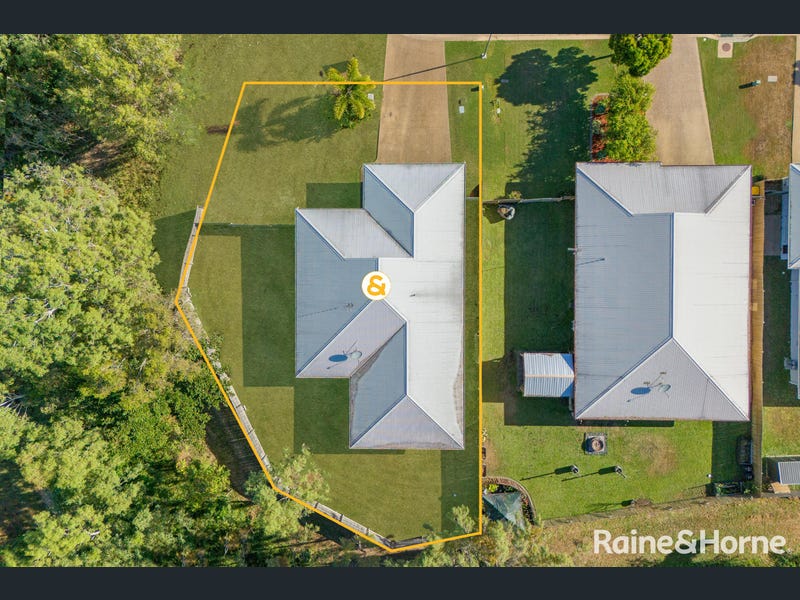 19 Kirrama Court, Bushland Beach