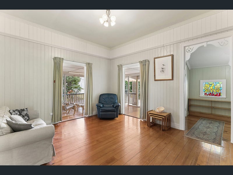 8 Isles Road, Indooroopilly