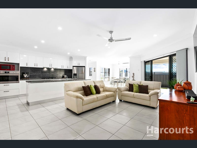 5 Louis Way, Kawungan