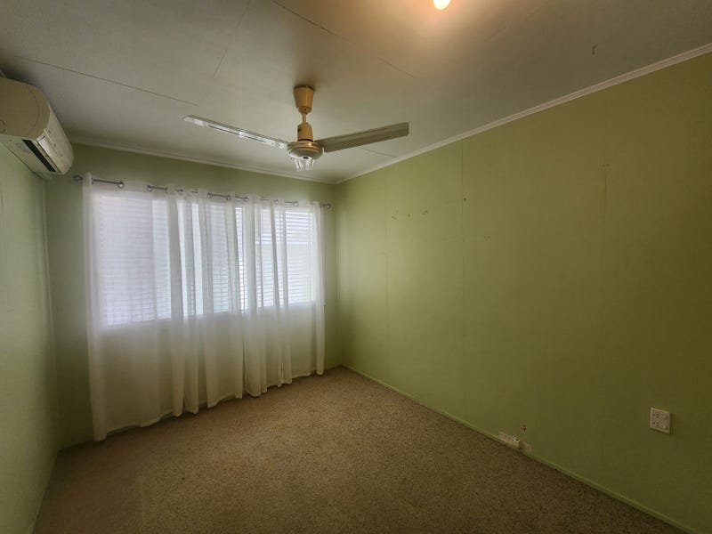 14 Becker Street, Moura