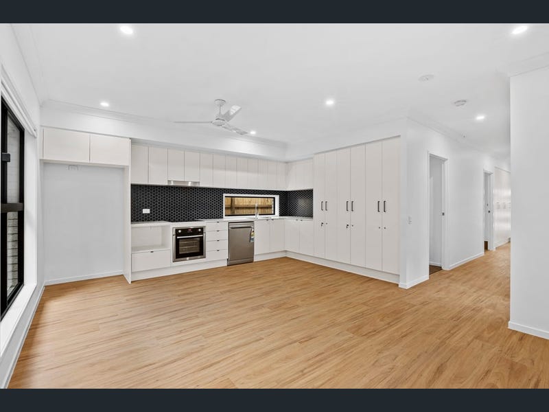 46 Larcom Crescent, Redbank Plains