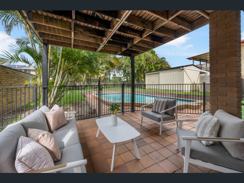 19 Cinnamon Court, Redcliffe
