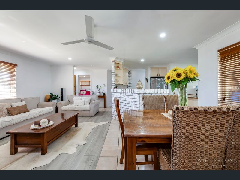 53 Hilltop Parade, Avoca