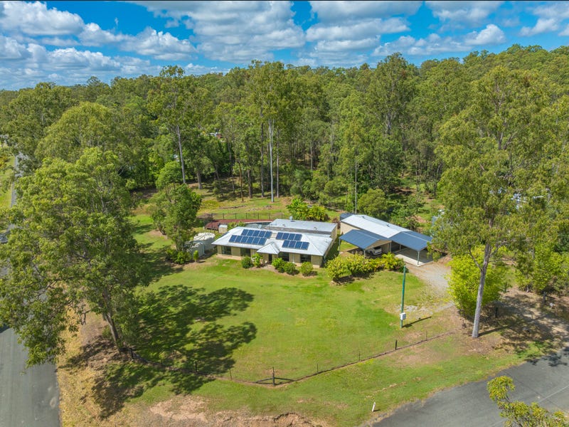 84 Arborfifteen Road, Glenwood