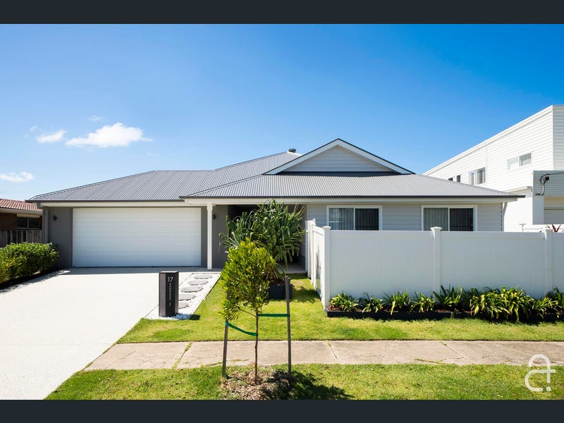 17 Bandaroo Street, Warana