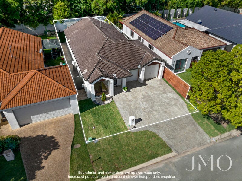 60 Serafina Drive, Helensvale