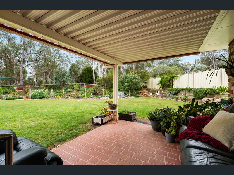 24 Naomi Drive, Crows Nest