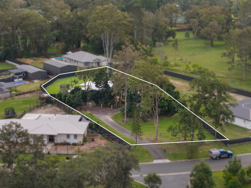 17 Ellwood Drive, Bellmere
