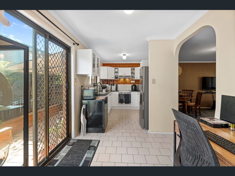38/28 Chambers Flat Road, Waterford West