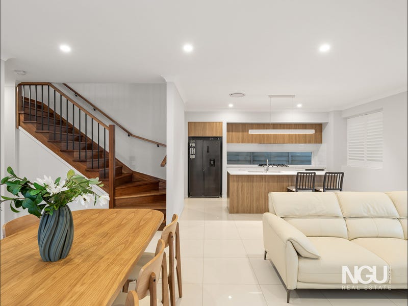 5 Hamersley Court, Spring Mountain