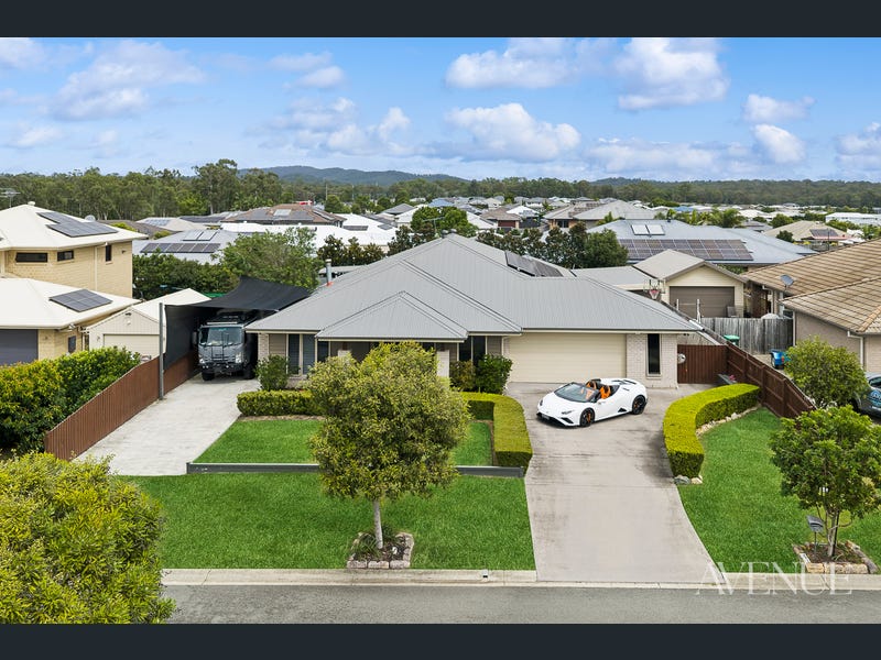 15 Robyn Court, Logan Village