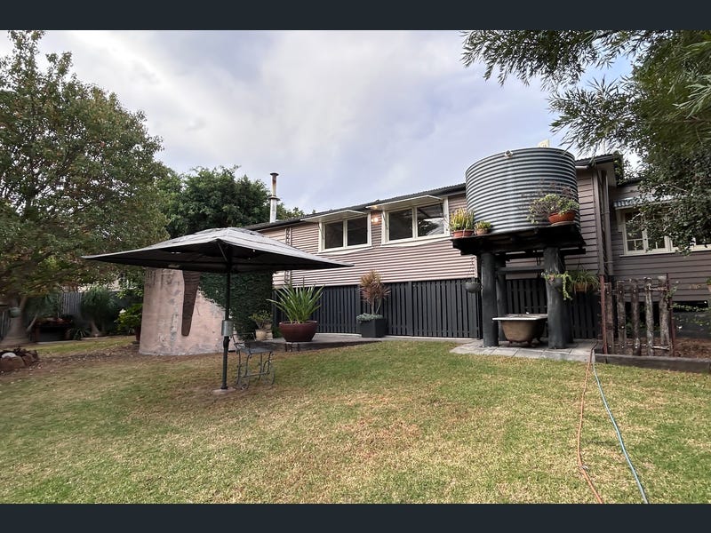 60 Wallace Street, Bell