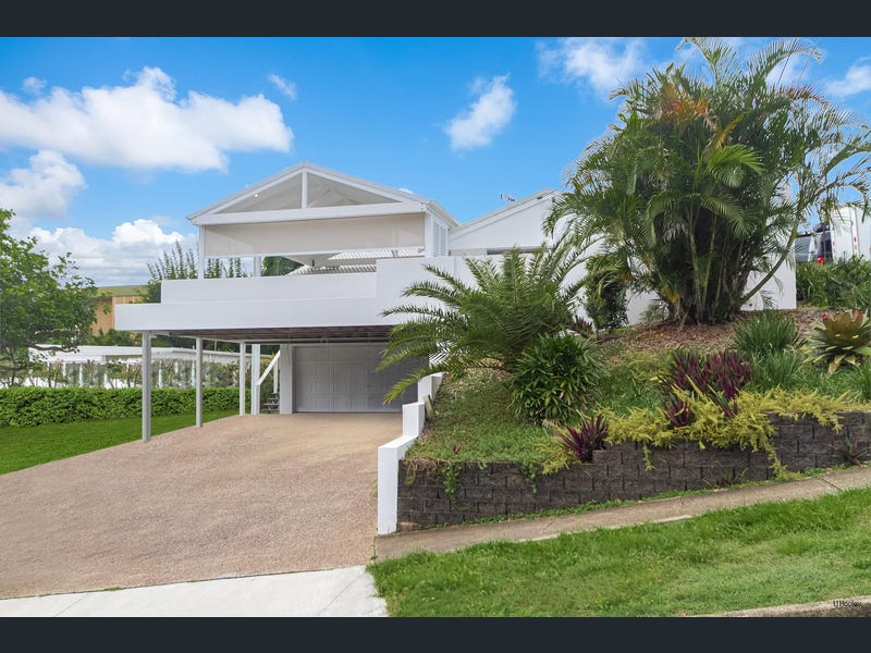 98 Dutton Street, Coolangatta