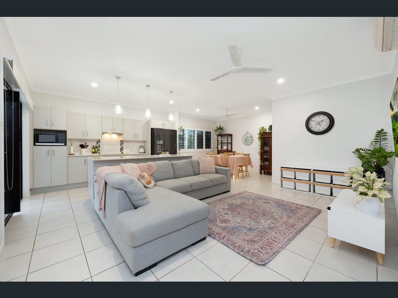 14 Barratonia Way, Mount Low