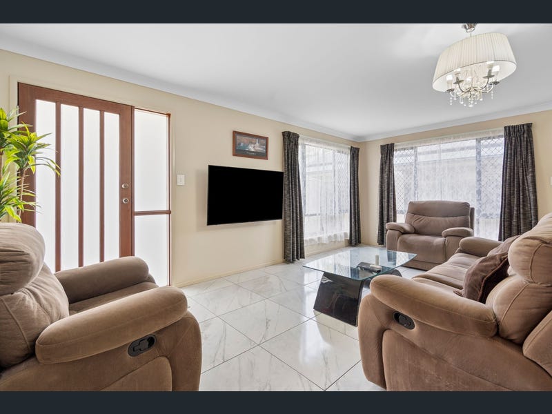 6 Brushtail Lane, Deebing Heights