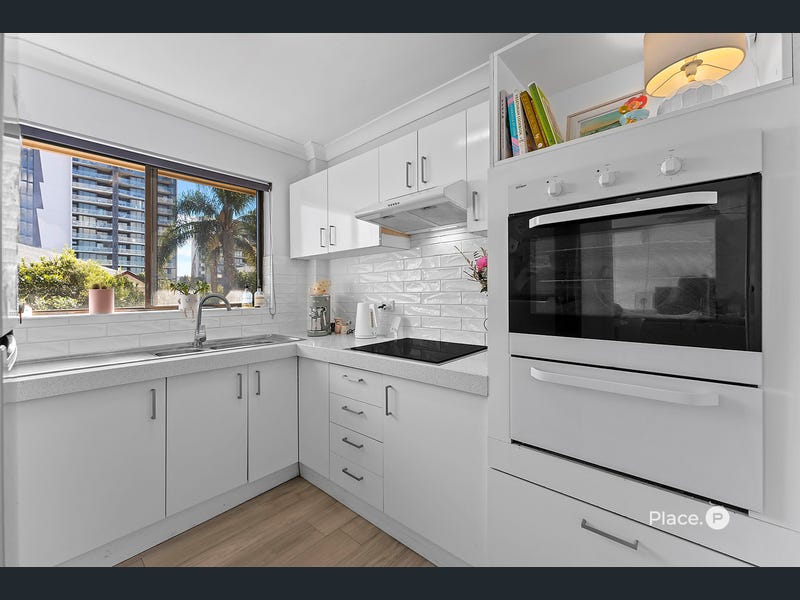 6/10 Mansfield Street, Coorparoo