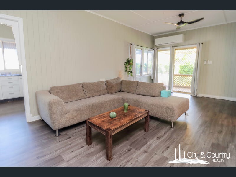 12 Dorothy Street, Mount Isa