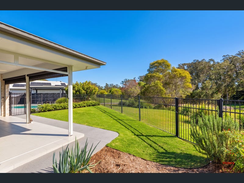 10 Perignon Circuit, Beachmere
