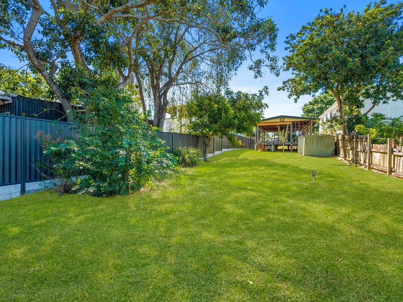 16 Ferndale Street, Lota
