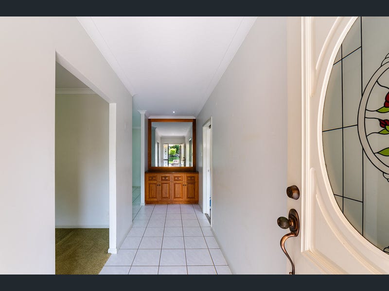 12 Percy Court, Glenella