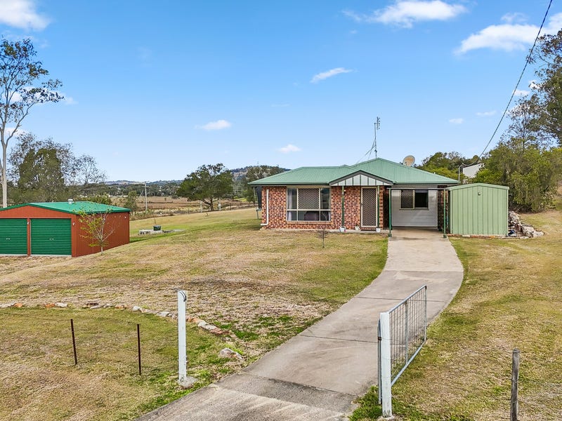 34 Laurette Drive, Glenore Grove