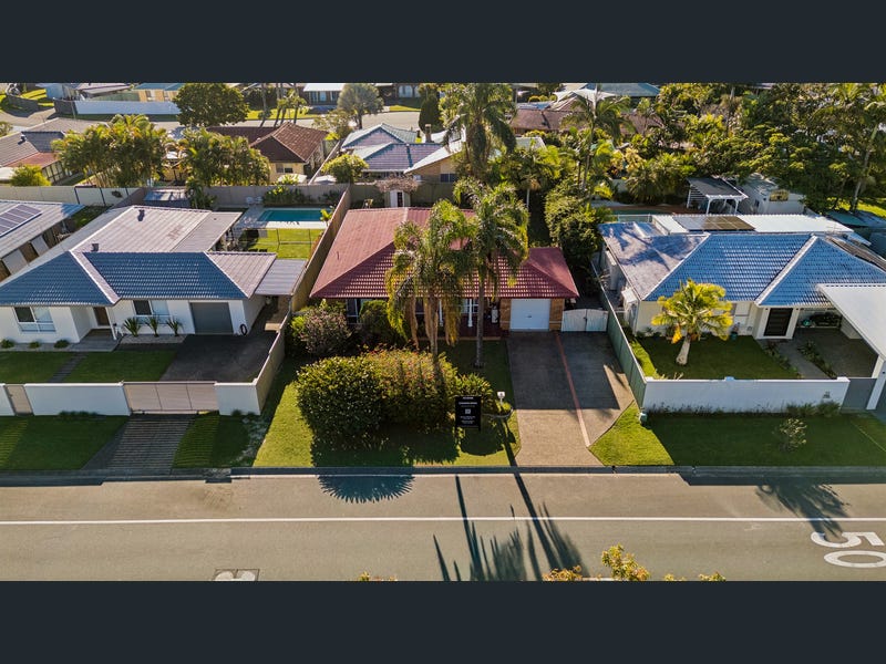 50 Bienvenue Drive, Currumbin Waters