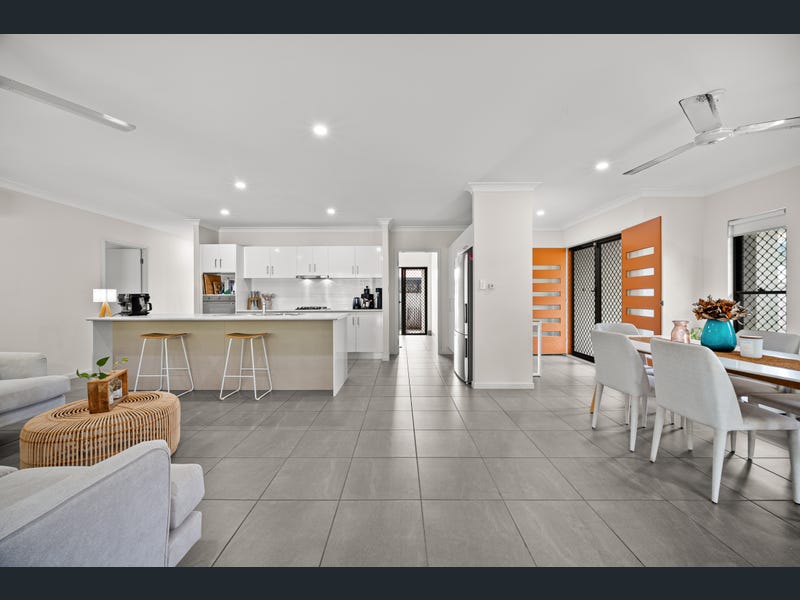 30 Ashwood Circuit, Smithfield