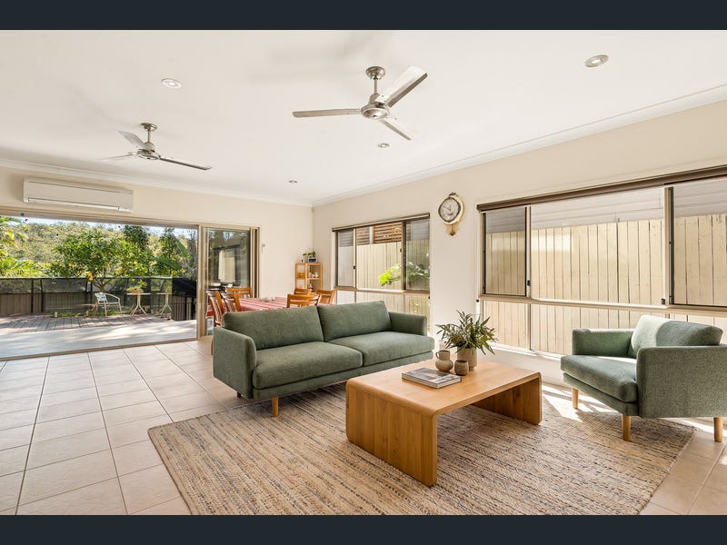 143 Pozieres Road, Tarragindi
