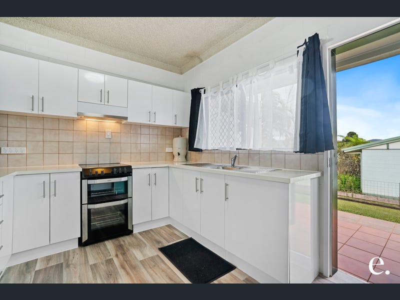 2/25 Tower Avenue, Atherton