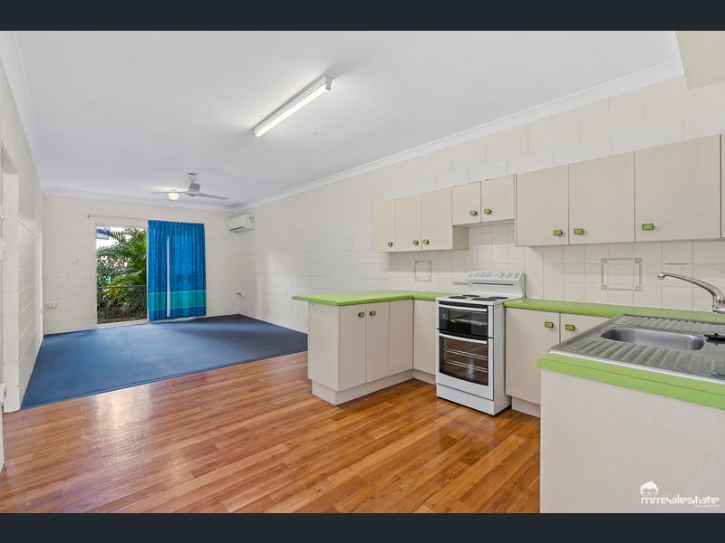 2/6 Woolcock Street, Wandal