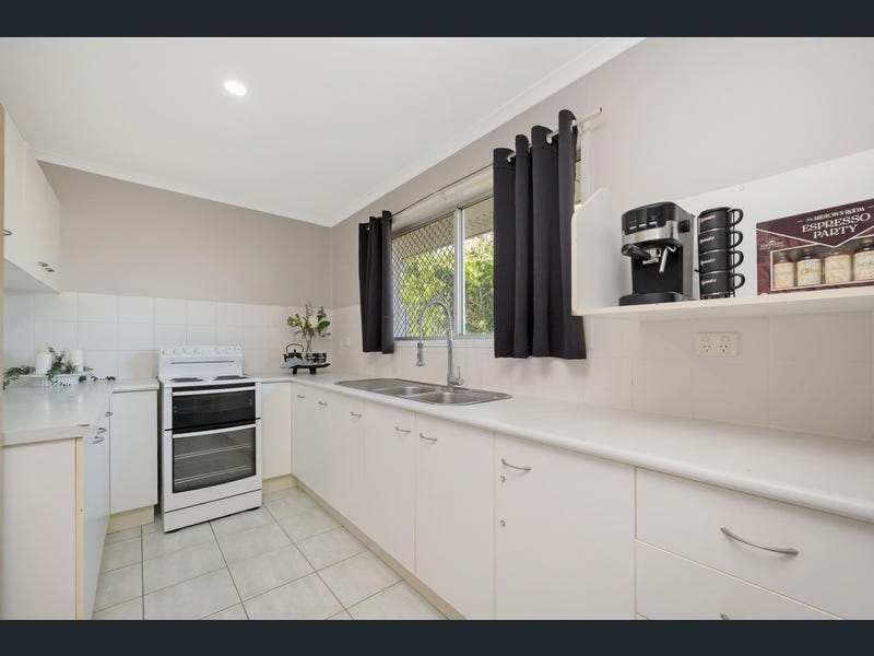 8 Josephine Crescent, Rasmussen