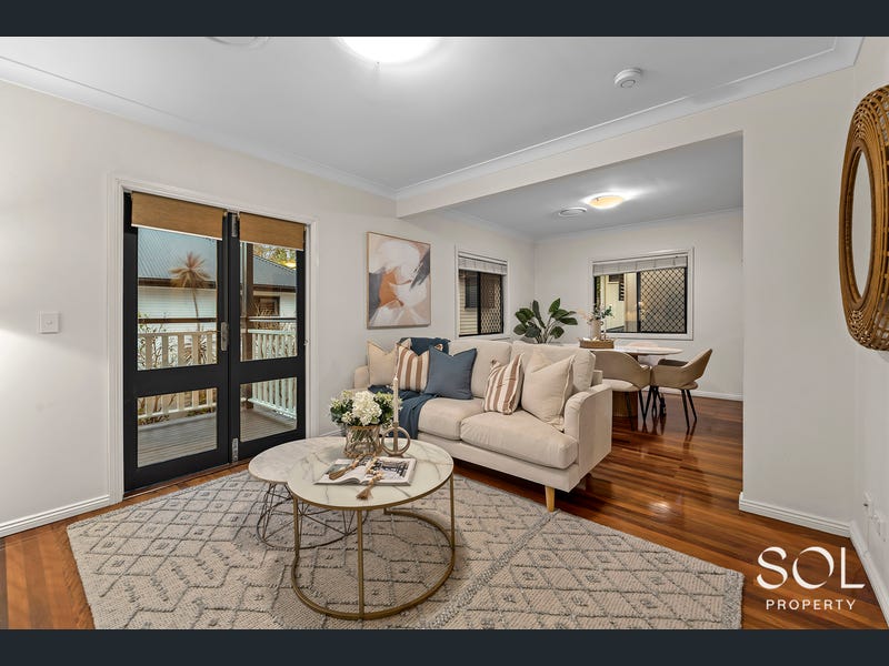 13 Curwen Terrace, Chermside