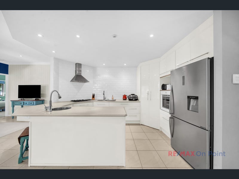 19 Moonah Street, Coochiemudlo Island