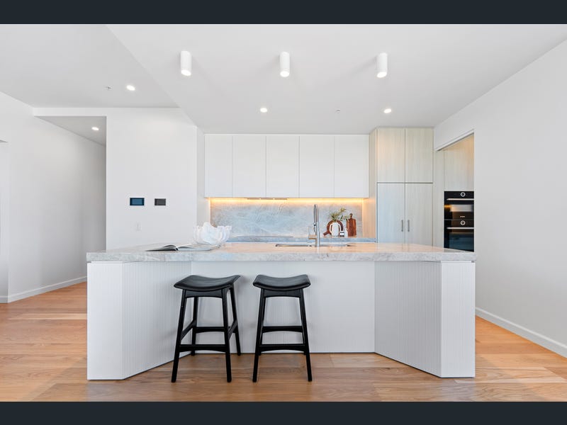 1505/18 Spitfire Banks Drive, Pelican Waters