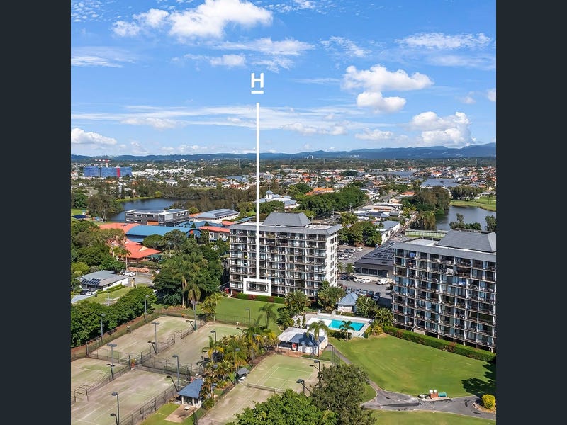 2/13-27 Fairway Drive, Clear Island Waters