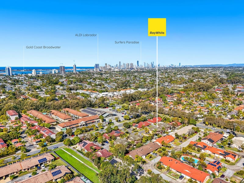 8/2 Brown Street, Labrador