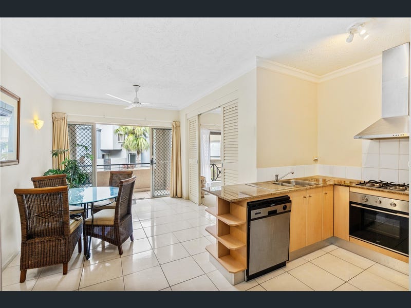 1705/2-10 Greenslopes Street, Cairns North
