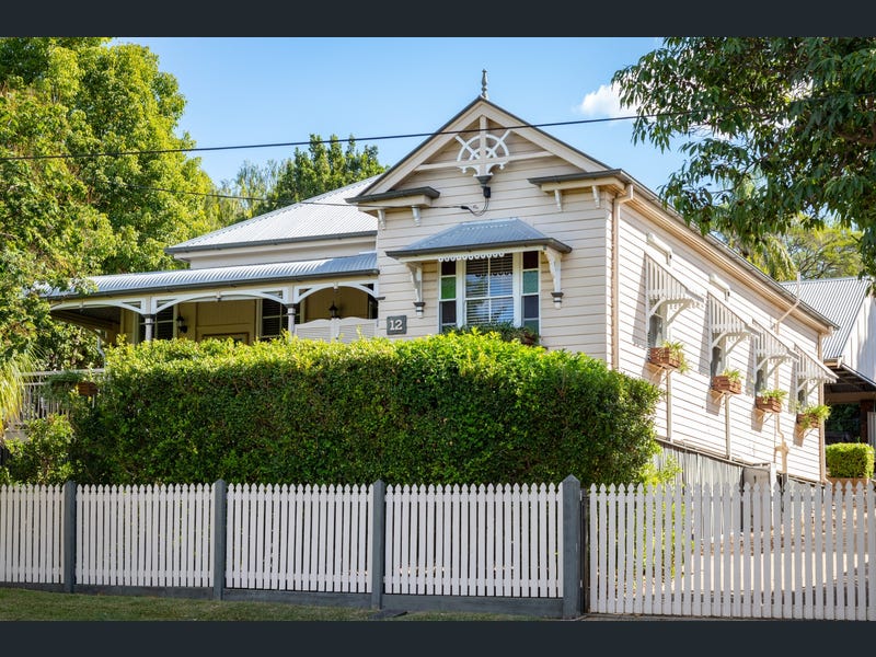 12 Macgregor Street, Woodend