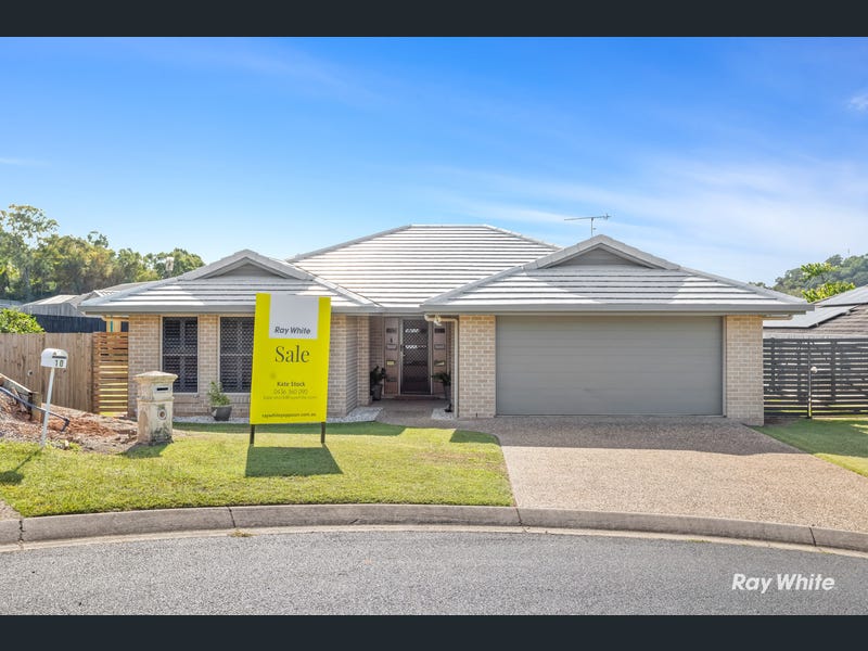 8 Downs Field Place, Taroomball