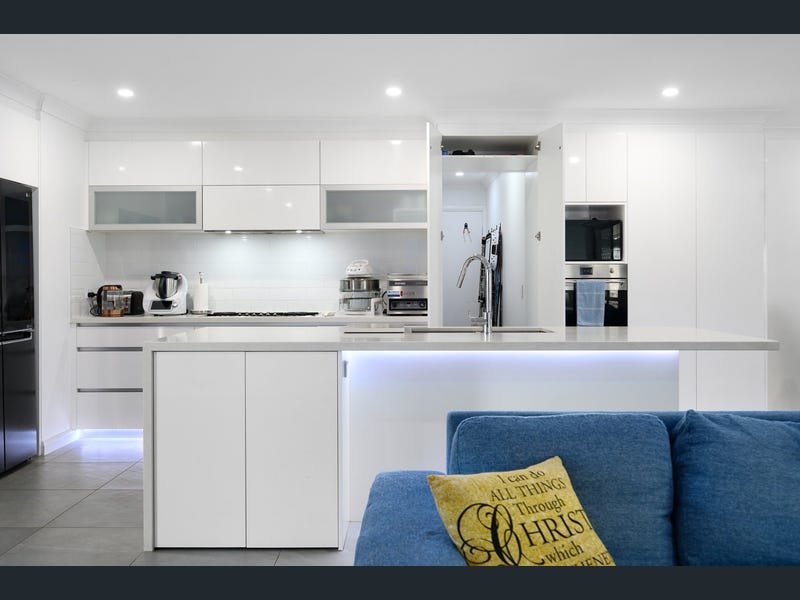 5 Alcott Court, Parkwood