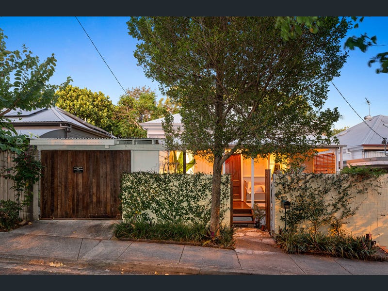 92 Gladstone Road, Highgate Hill
