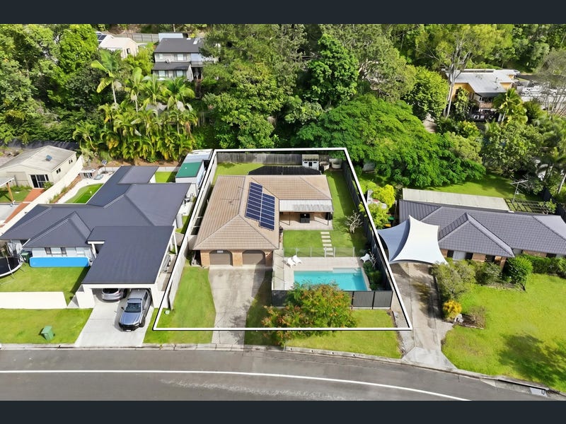 31 Clives Circuit, Currumbin Waters