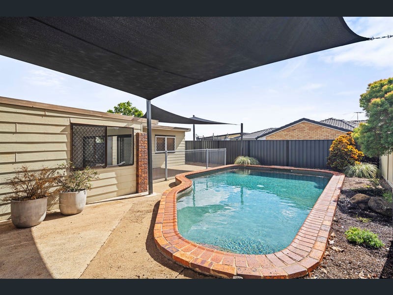 24 Hibiscus Street, Flinders View
