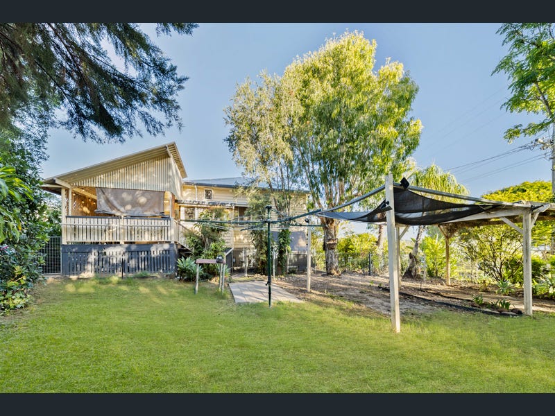 82 Pine Street, Gympie