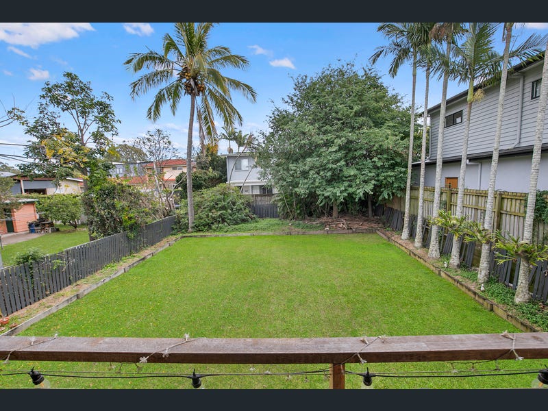 90 Dickenson Street, Carina