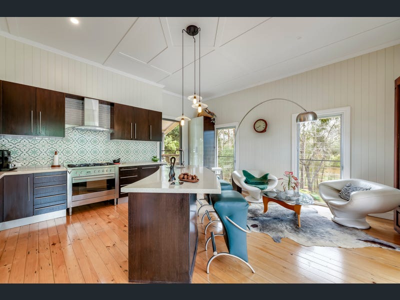 44 Kingfisher Crescent, Moore Park Beach