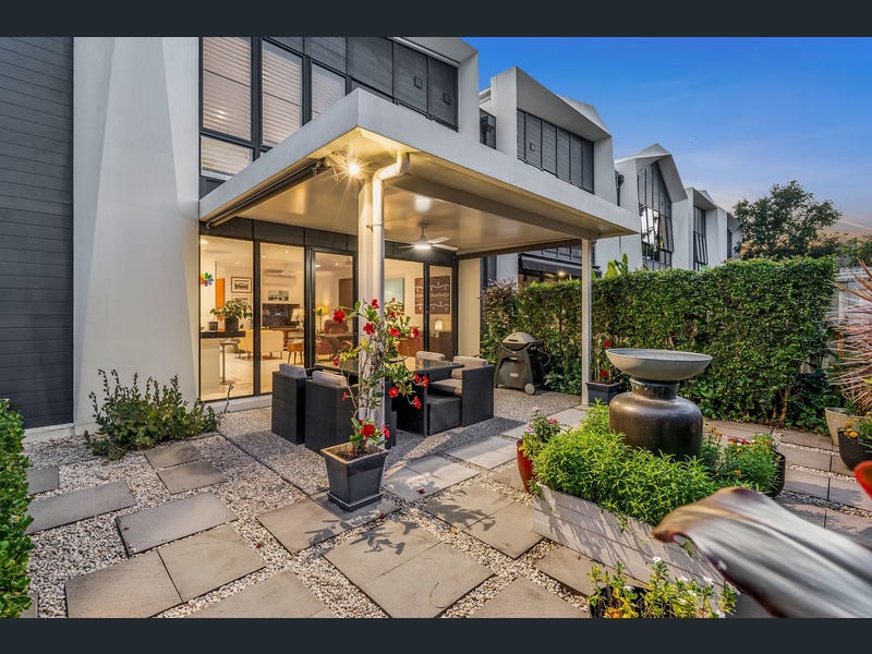 9 Terraces Court, Peregian Springs